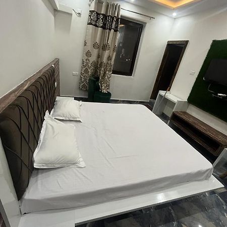 Hotel Jai Mata Chintpurni Family Hotel Bharwain Exteriér fotografie